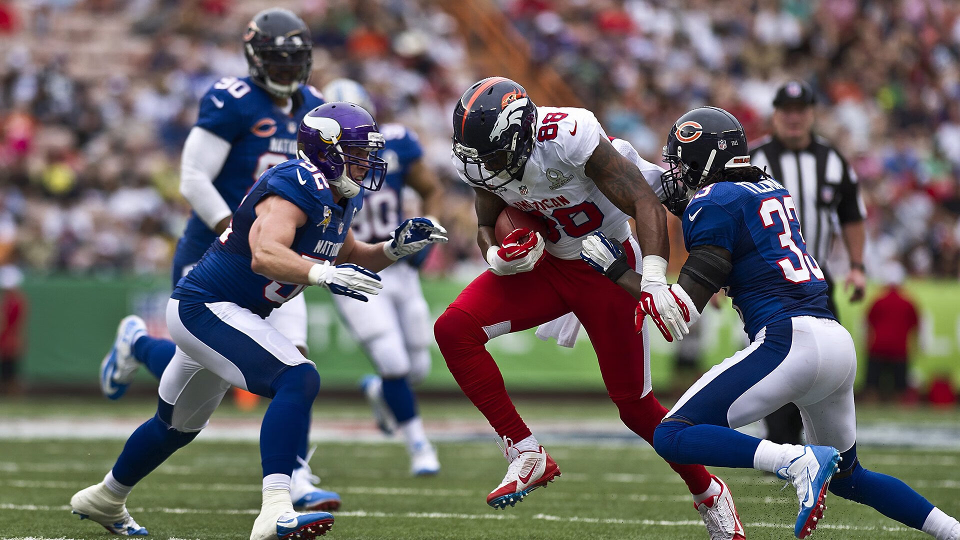 澳大利亚袋鼠队的长传球战术：打破对手防线的秘密武器，澳大利亚袋鼠比赛