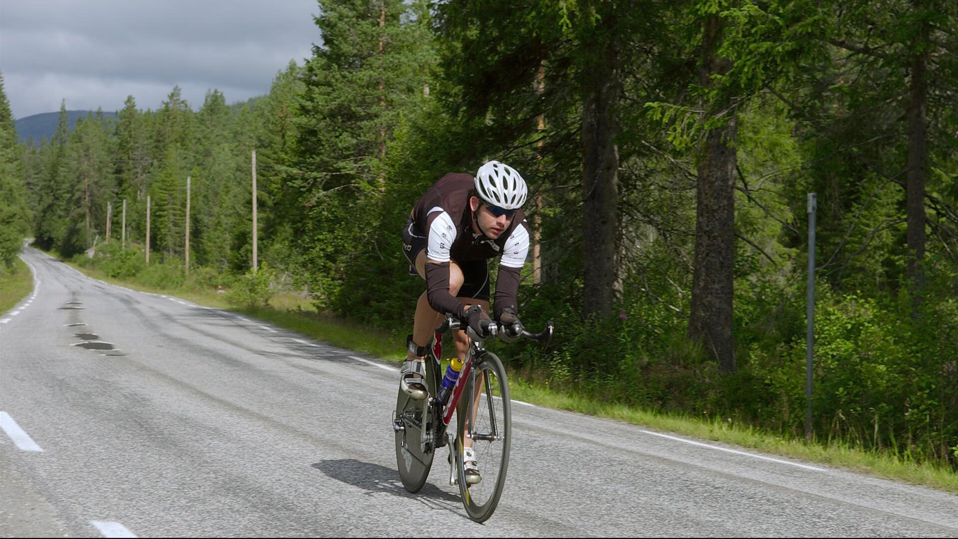 全国攀岩速度联赛总决赛 北方选手速度占优包揽前三名